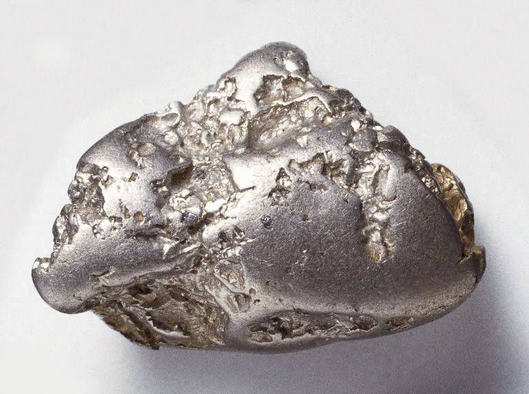 Rhodium - Kim loại có nhiệt độ nóng chảy cao nhất