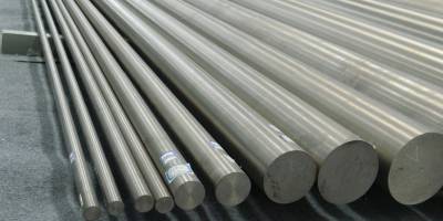 What Are the Types and Uses of Molybdenum Rod?